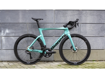 Bianchi Oltre COMP Ultegra Di2 12sp +Reparto Corse Celeste/Black - full glossy 57cm 2026
